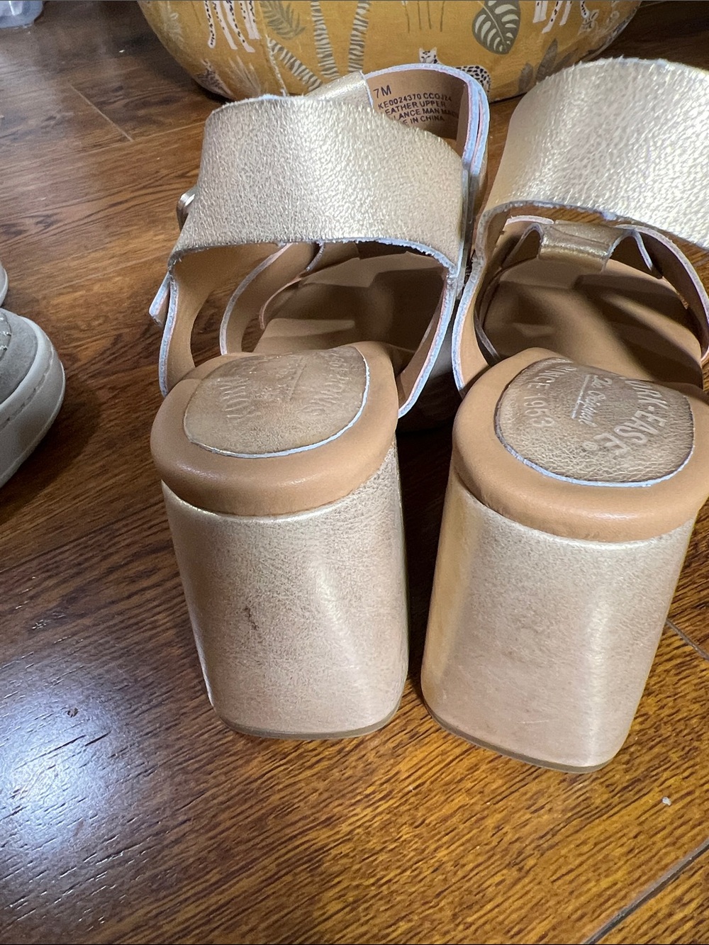 NWOB $150 (Whoops!) Kork-Ease Macey Colorblock Platform Heel Sandals – Size 7 - Picture 5 of 7